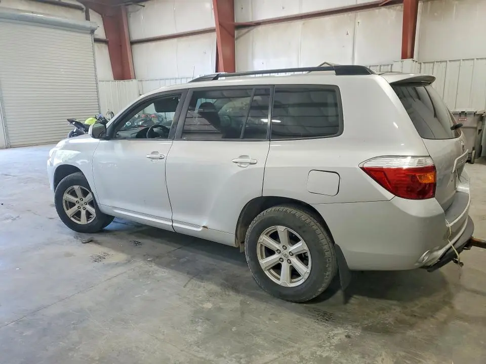 2010 TOYOTA HIGHLANDER BASE  