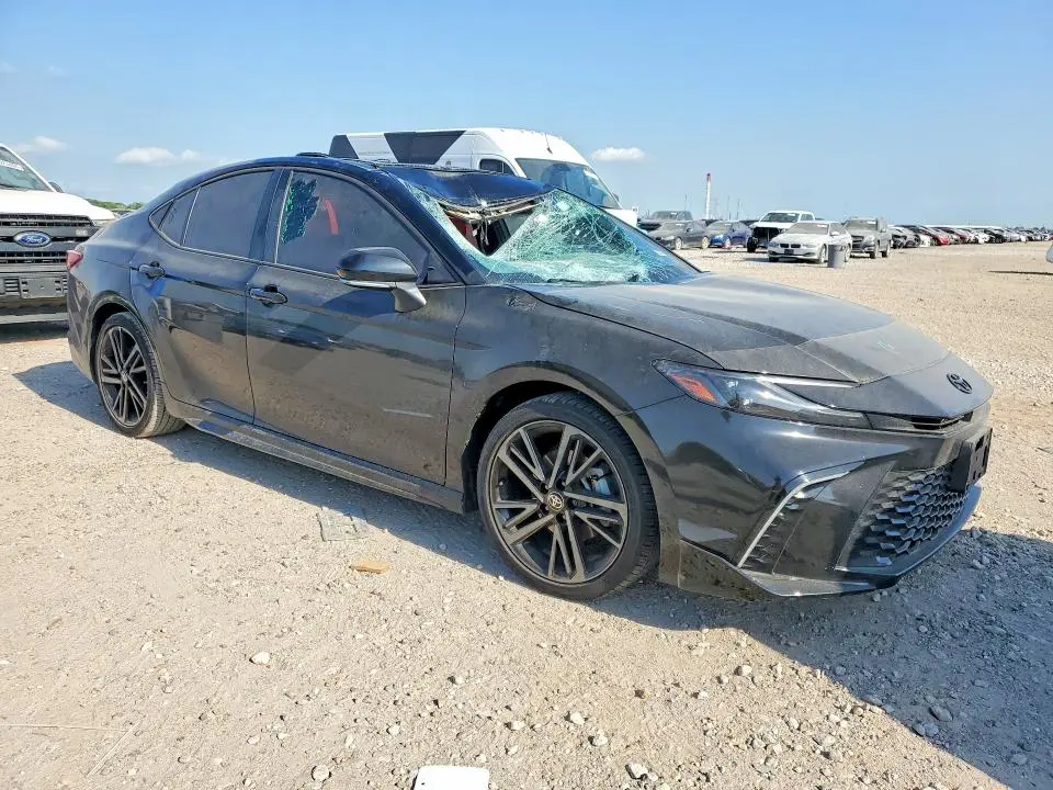 2025 TOYOTA CAMRY XSE  