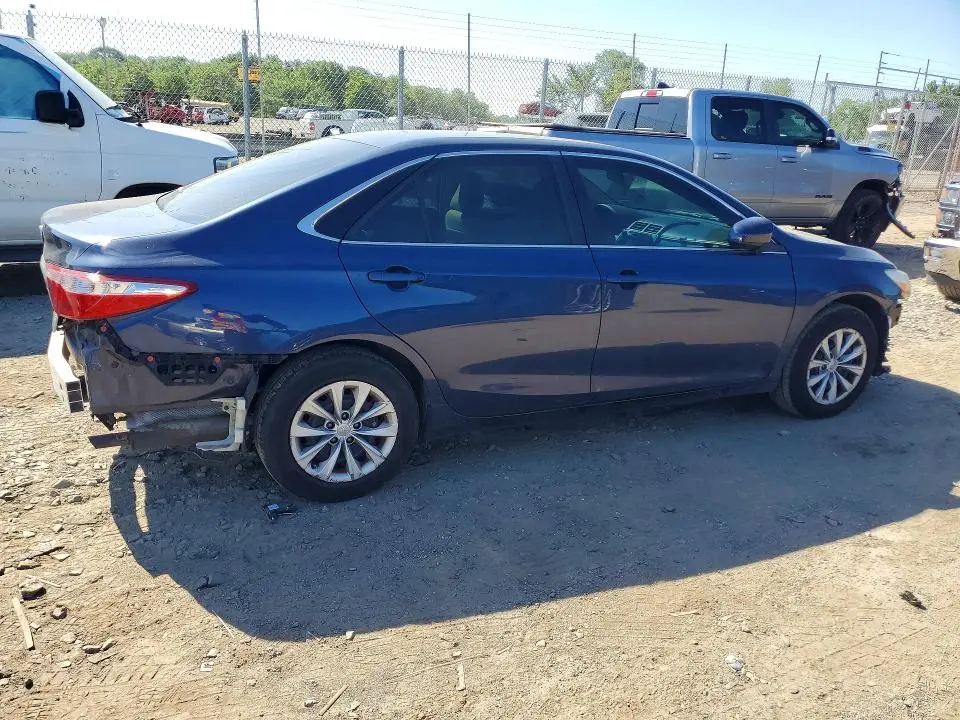 2016 TOYOTA CAMRY LE  