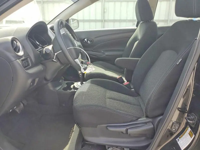 2019 NISSAN VERSA SV  
