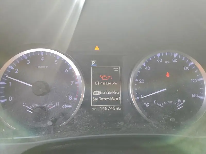 2017 TOYOTA HIGHLANDER LE  