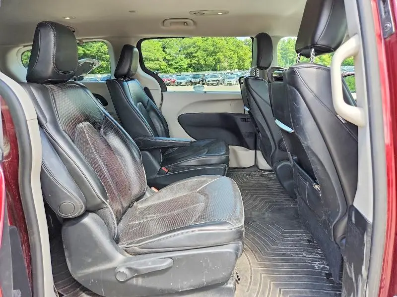 2019 CHRYSLER PACIFICA HYBRID LIMITED  