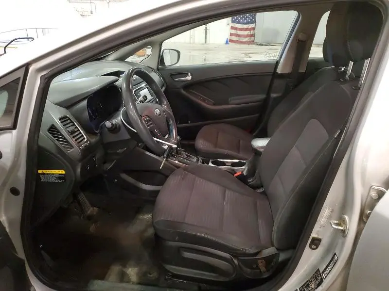2017 KIA FORTE LX  
