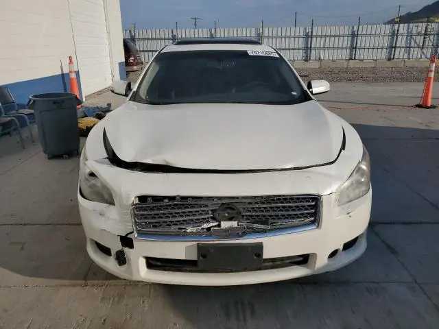 2010 NISSAN MAXIMA S  