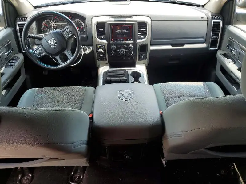 2018 RAM 1500 SLT  