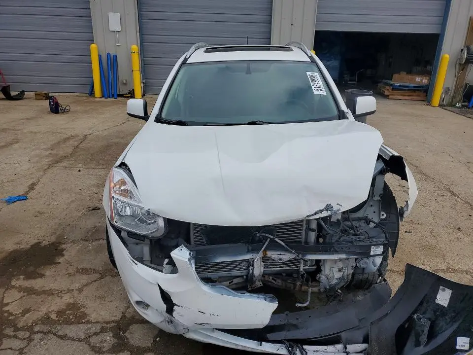 2011 NISSAN ROGUE S  