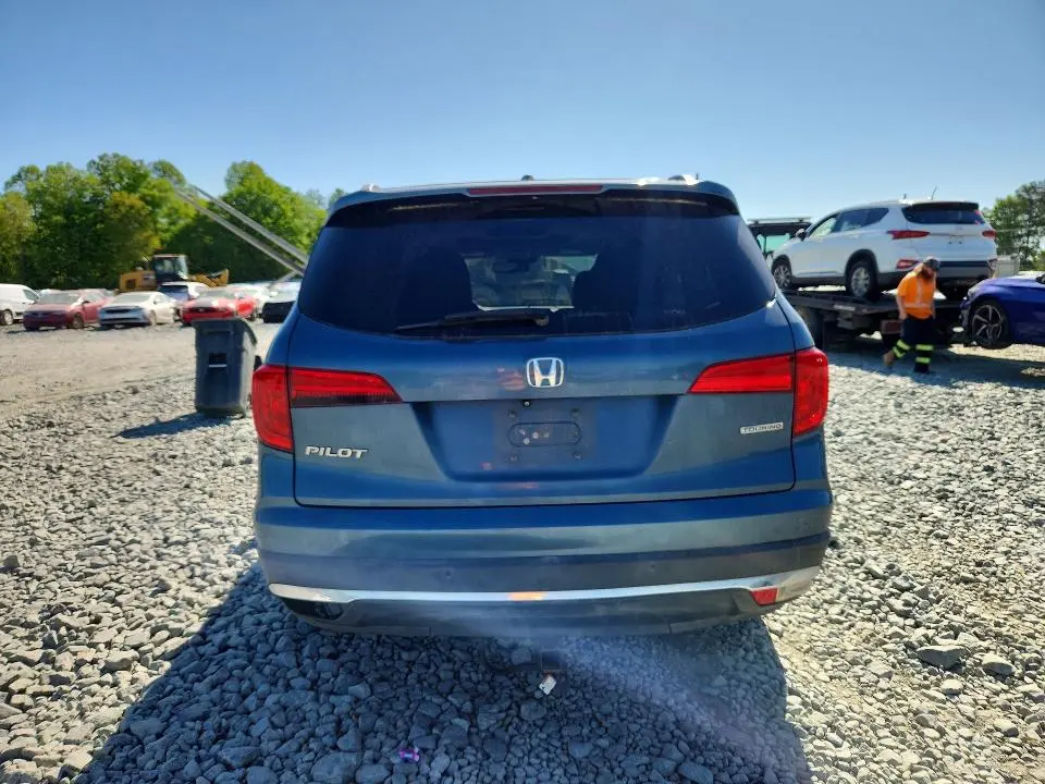 2016 HONDA PILOT TOURING  