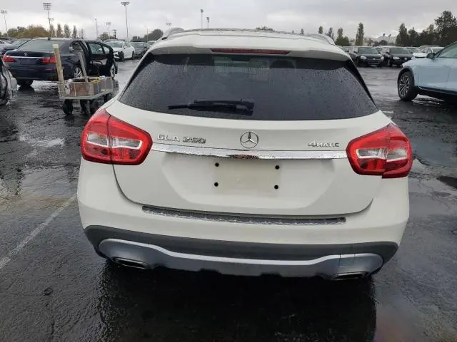 2018 MERCEDES-BENZ GLA 250 4MATIC  