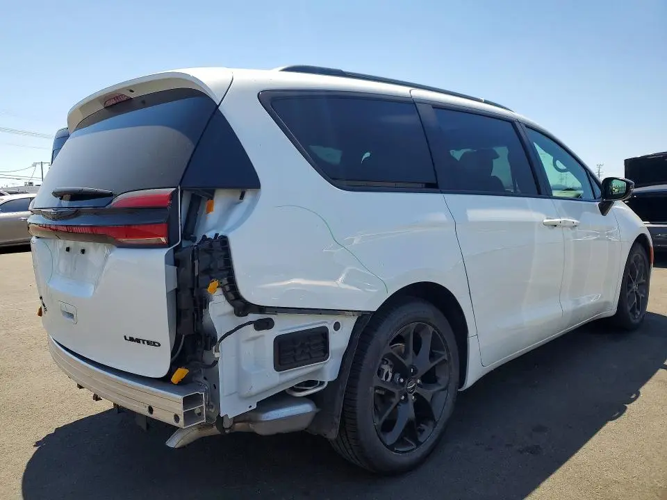2023 CHRYSLER PACIFICA LIMITED  