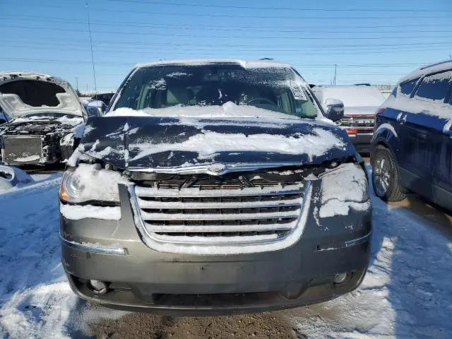 2010 CHRYSLER TOWN & COUNTRY LIMITED  