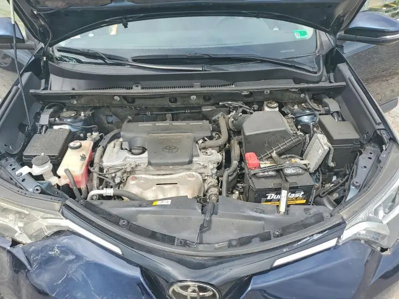 2018 TOYOTA RAV4 XLE  