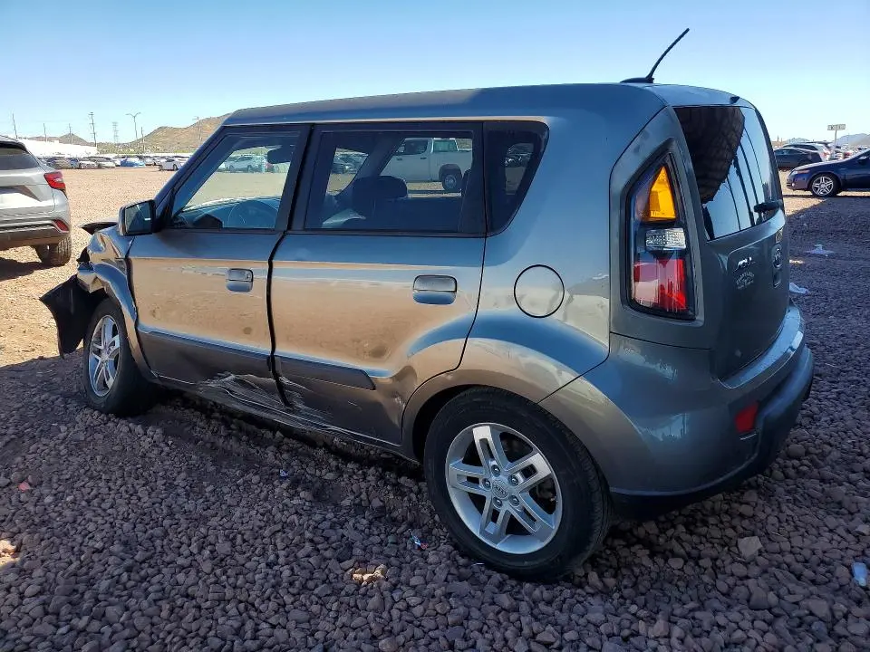 2010 KIA SOUL +  