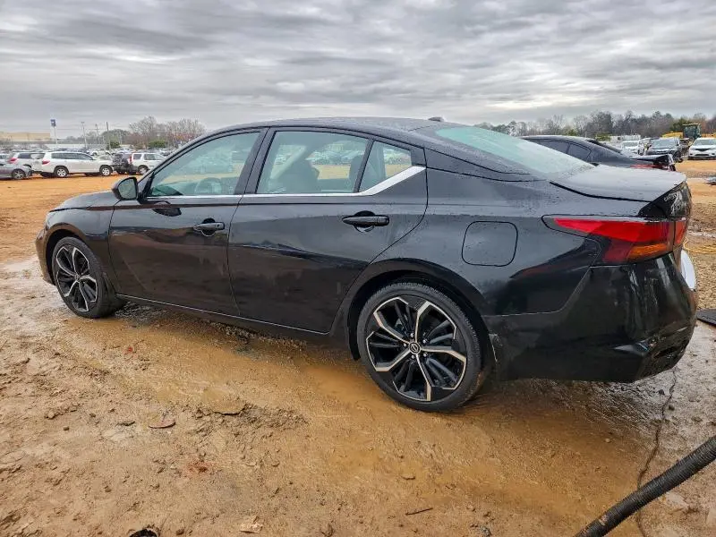 2023 NISSAN ALTIMA SR  