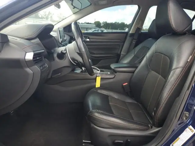 2021 NISSAN ALTIMA SR  