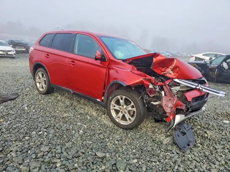 2015 MITSUBISHI OUTLANDER SE  
