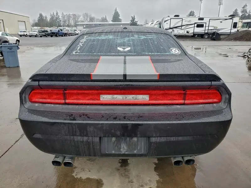 2010 DODGE CHALLENGER SE  