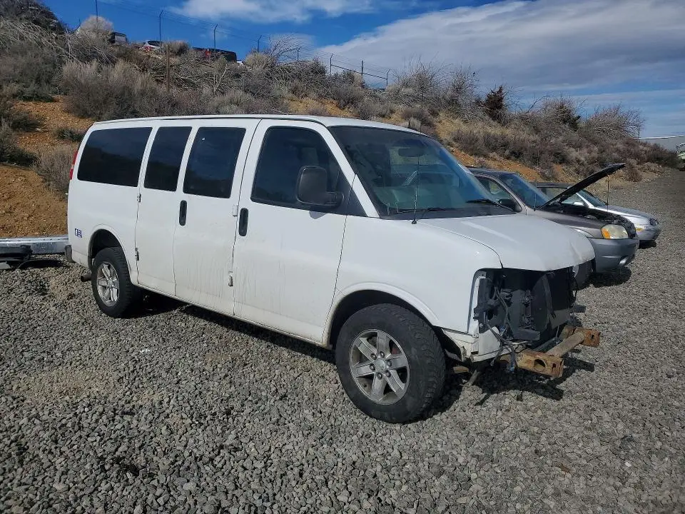 2013 GMC SAVANA G1500 LT  