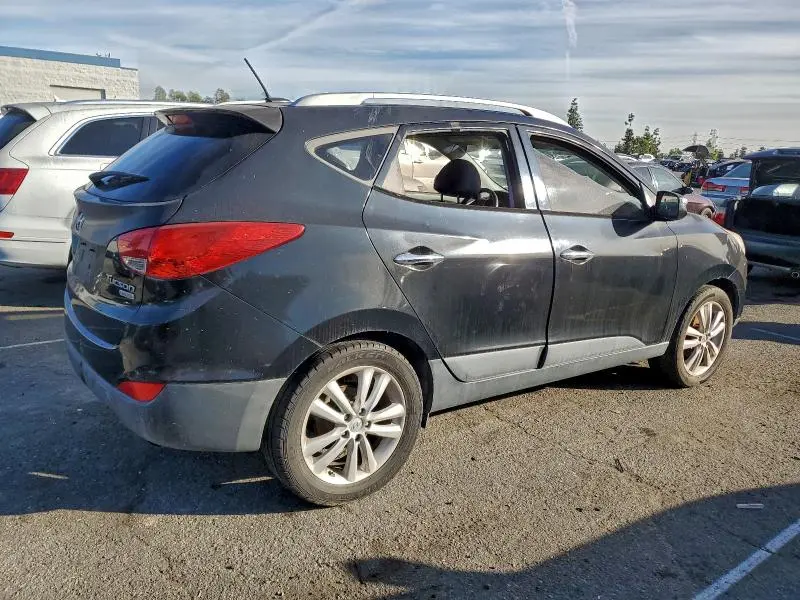 2011 HYUNDAI TUCSON   