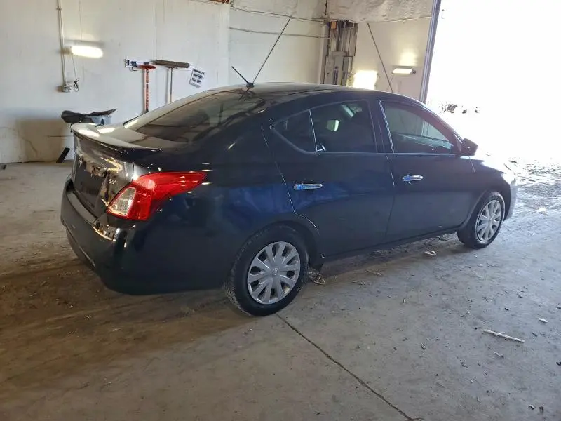 2019 NISSAN VERSA S  