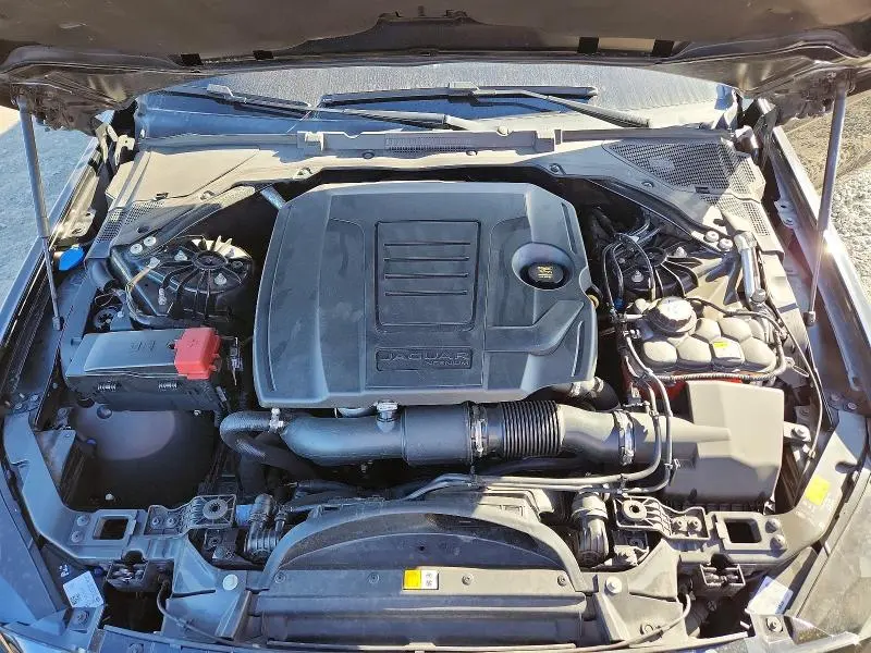 2019 JAGUAR XE   