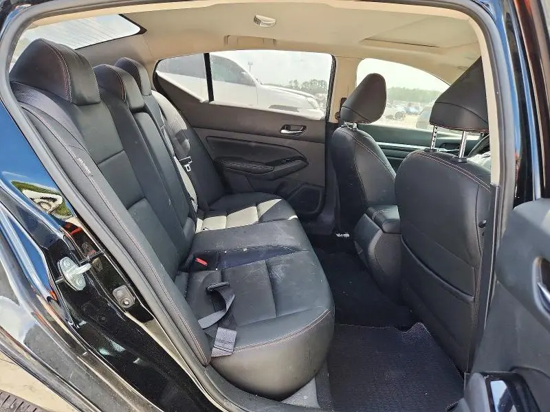 2024 NISSAN ALTIMA SR  