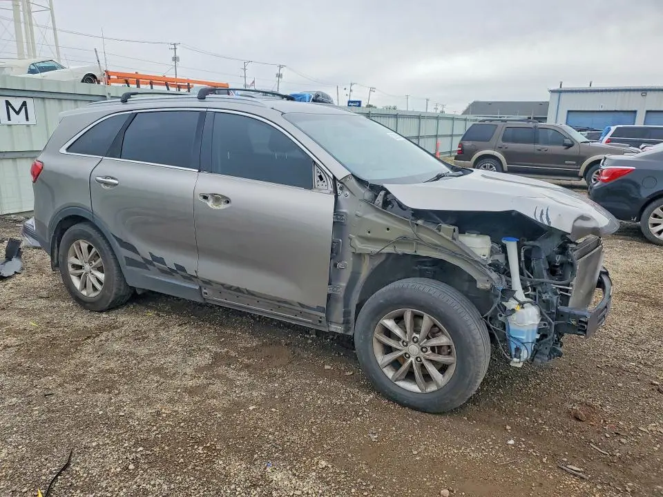 2016 KIA SORENTO LX  