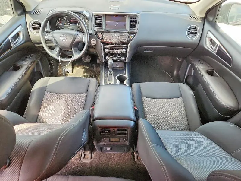 2018 NISSAN PATHFINDER SV  