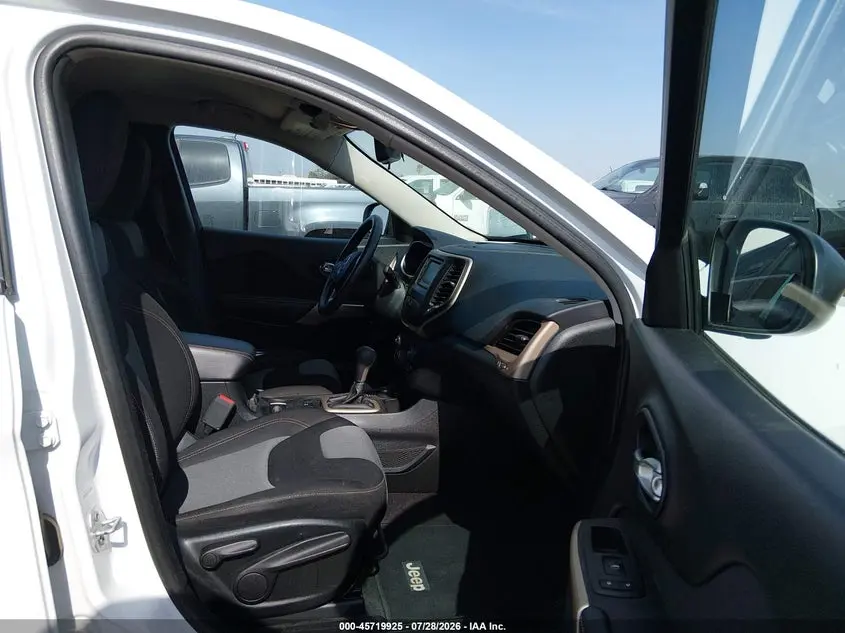 2017 JEEP CHEROKEE SPORT