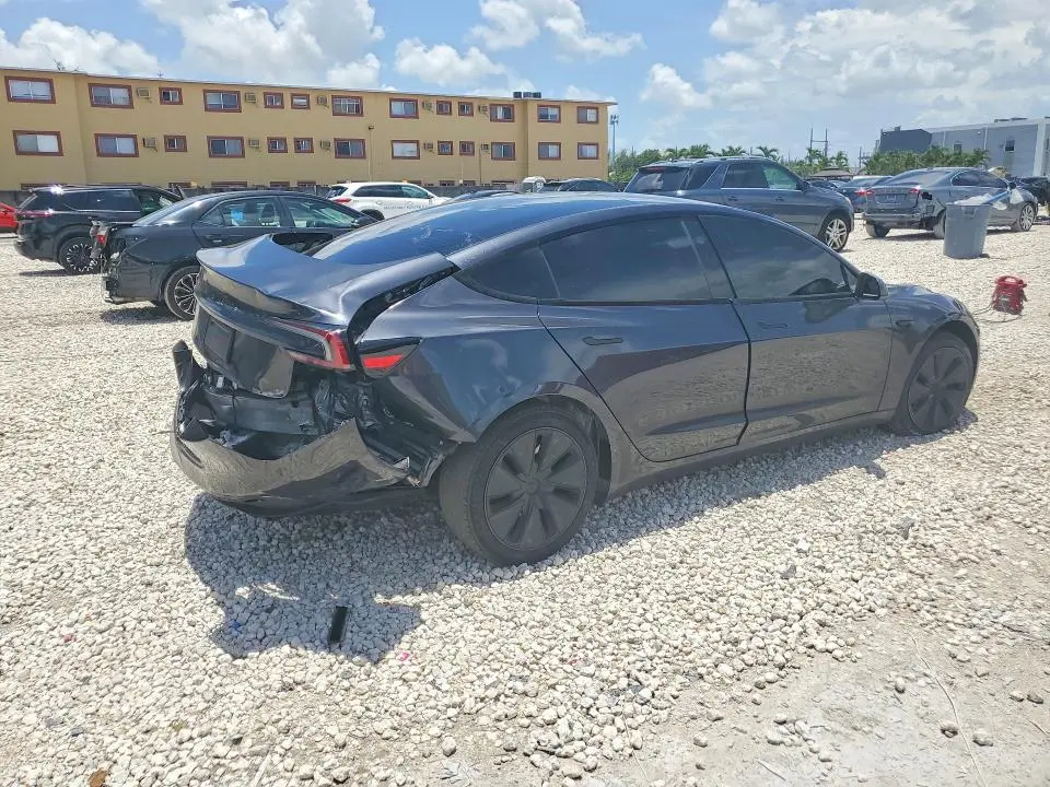 2025 TESLA MODEL 3   