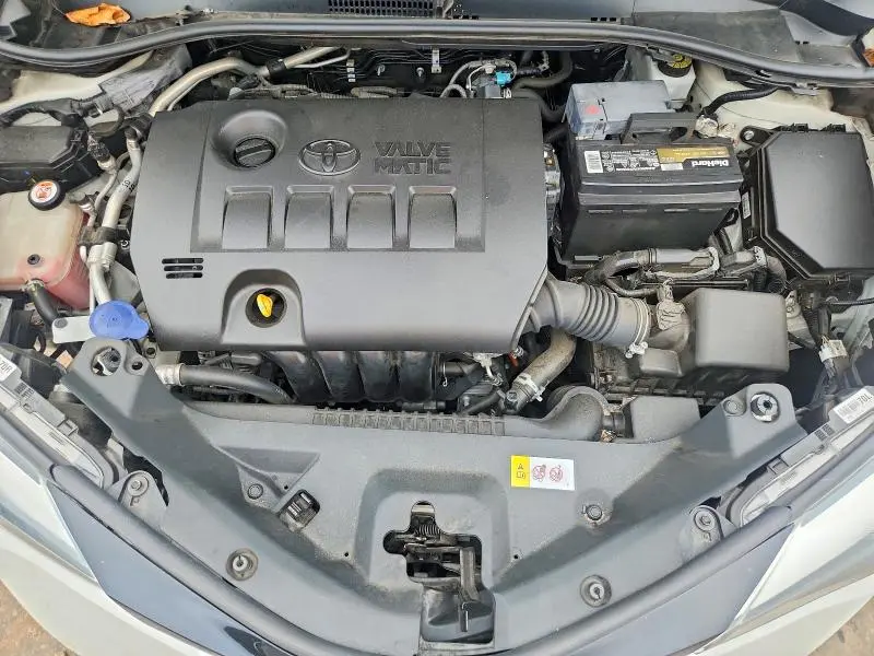 2020 TOYOTA C-HR XLE  
