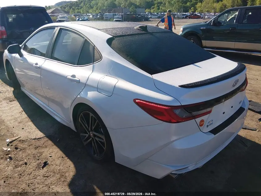 2025 TOYOTA CAMRY XSE
