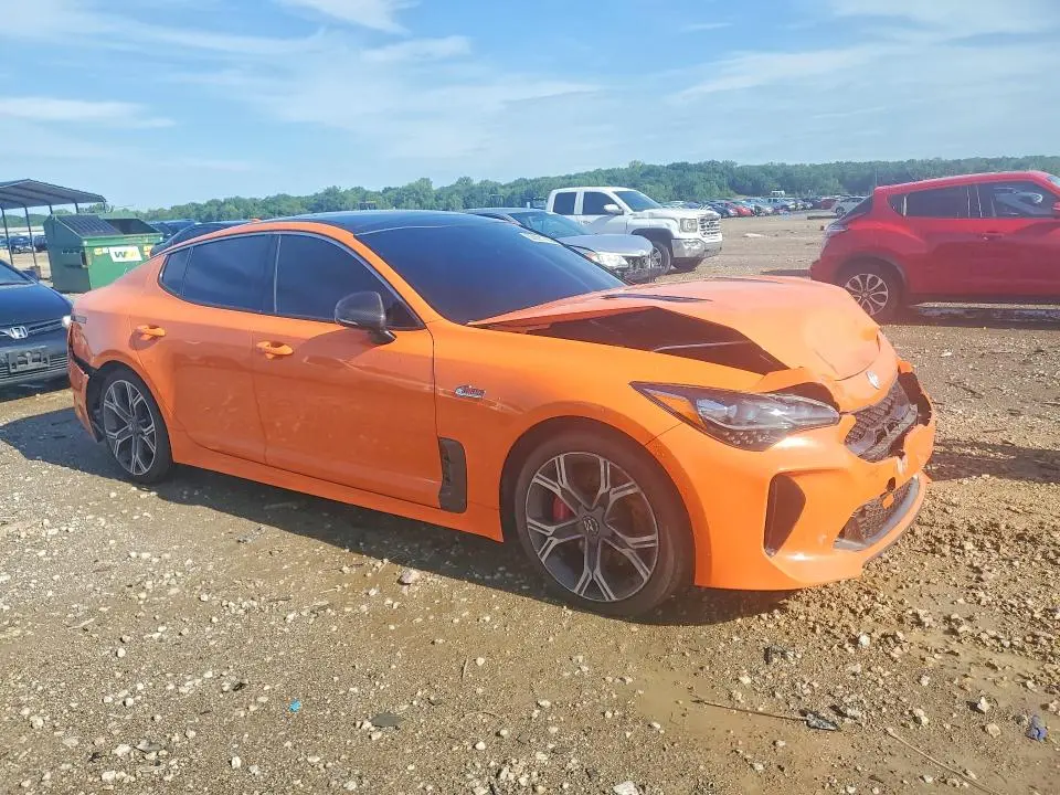 2019 KIA STINGER GT  