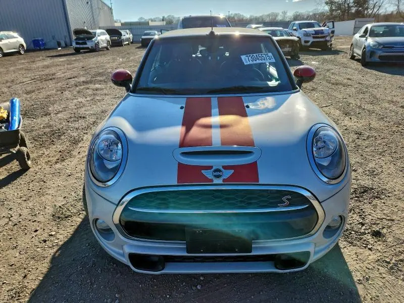 2018 MINI COOPER S  