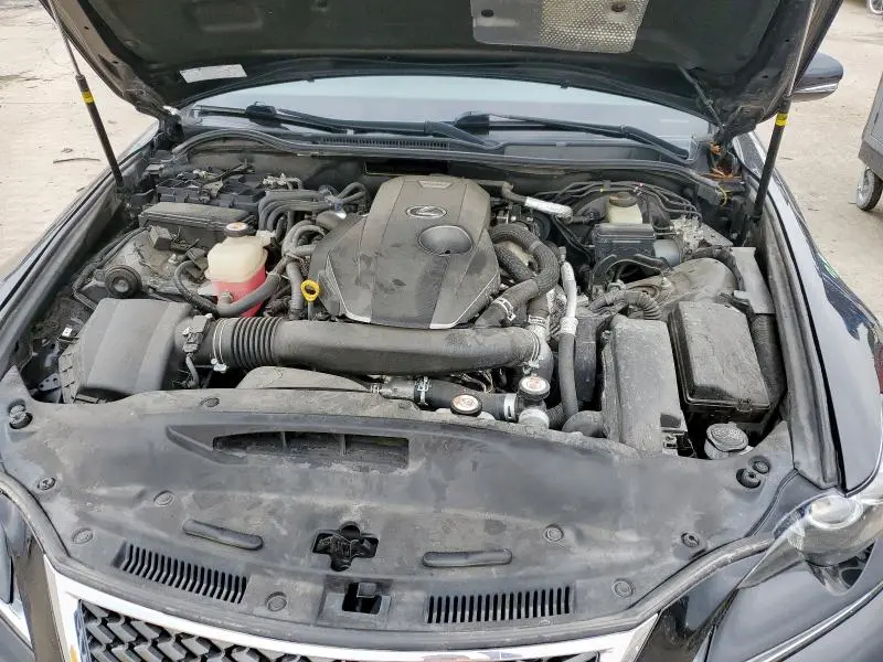 2016 LEXUS IS 200T