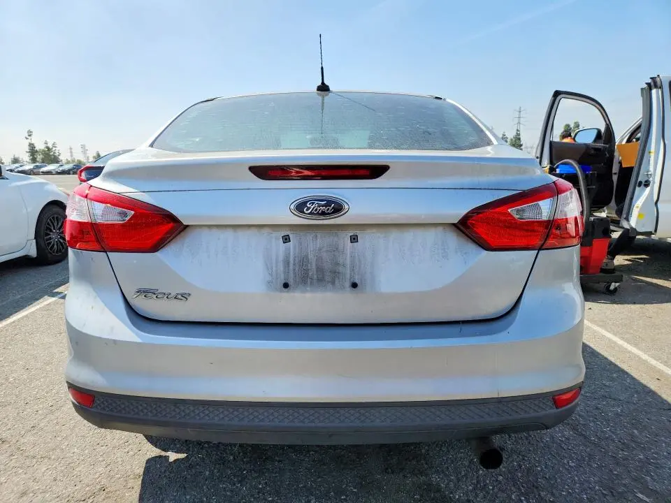 2012 FORD FOCUS S  