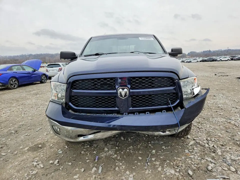 2015 RAM 1500 SLT  