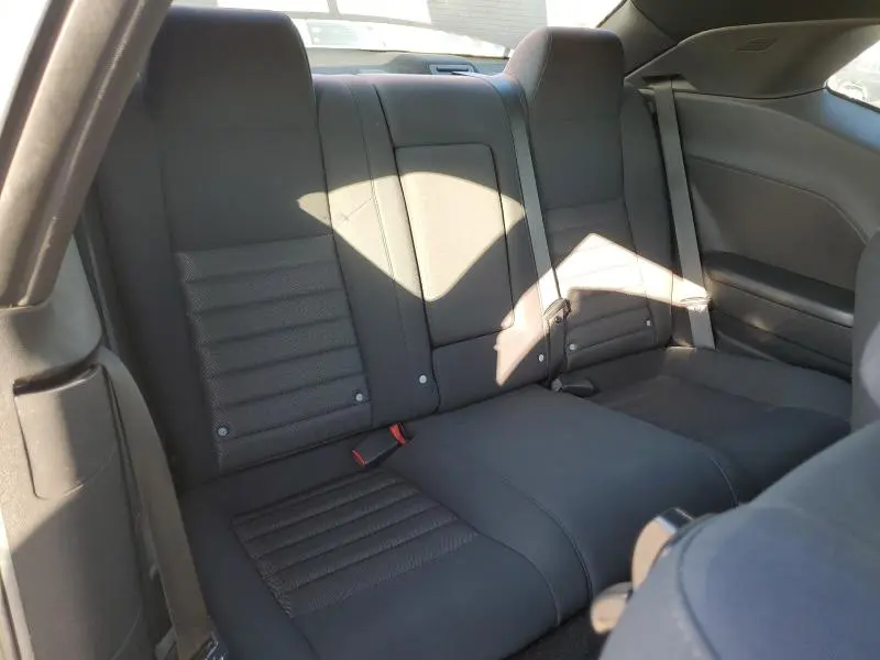 2010 DODGE CHALLENGER SE  