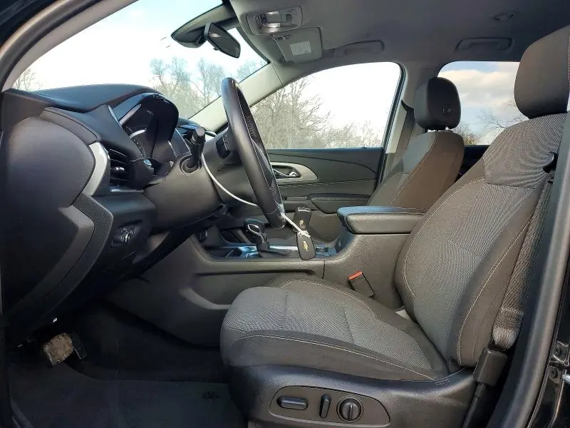 2021 CHEVROLET TRAVERSE LT  