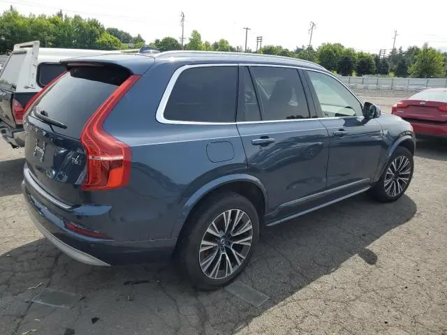 2022 VOLVO XC90 T6 MOMENTUM  