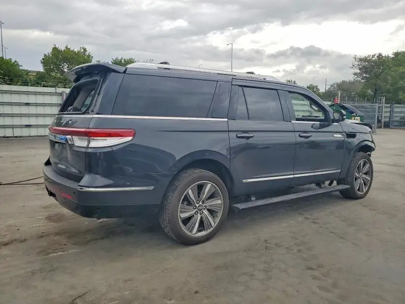 2023 LINCOLN NAVIGATOR L RESERVE  