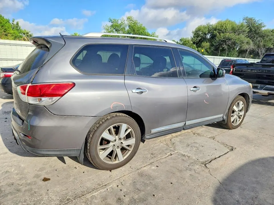 2016 NISSAN PATHFINDER PLATINUM  