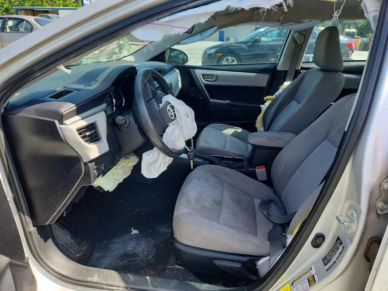 2016 TOYOTA COROLLA LE PLUS  