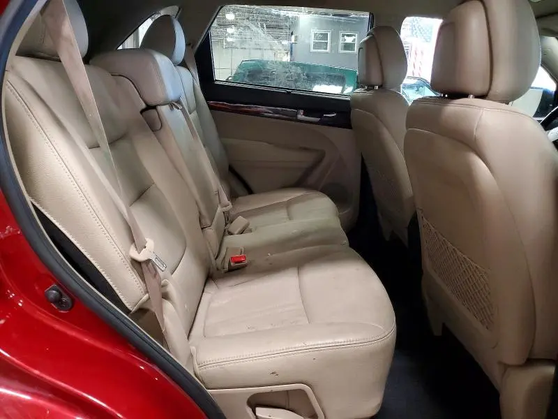 2015 KIA SORENTO LX  