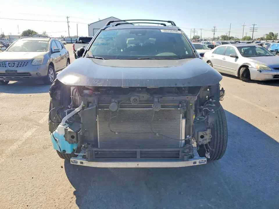 2023 TOYOTA RAV4 SE  