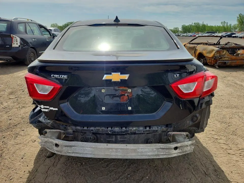 2018 CHEVROLET CRUZE LT  