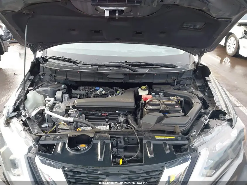 2017 NISSAN ROGUE SV