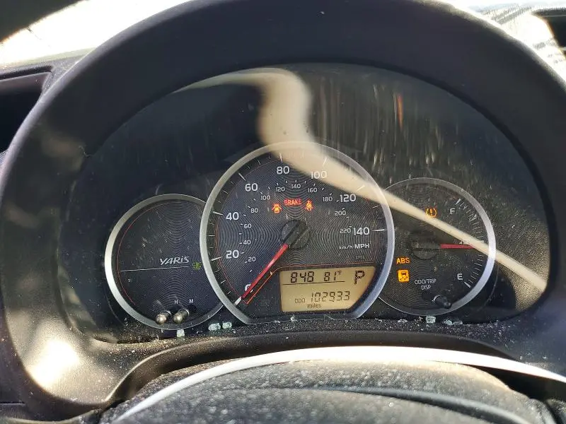 2012 TOYOTA YARIS 3-DOOR LE  