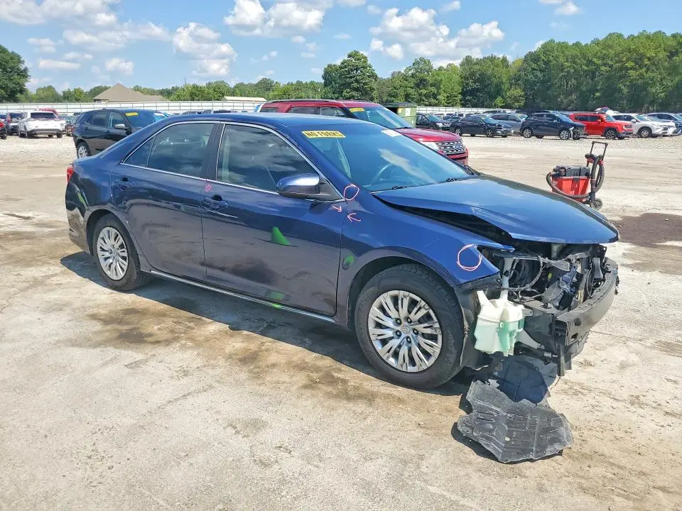 2014 TOYOTA CAMRY LE  