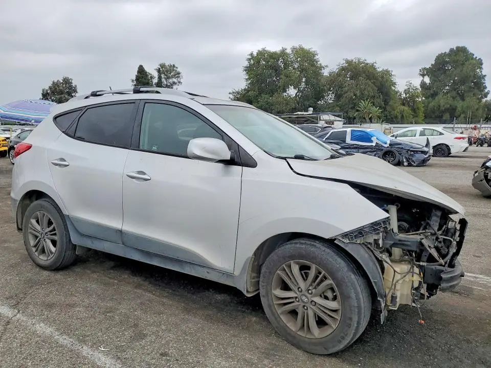 2014 HYUNDAI TUCSON SE  