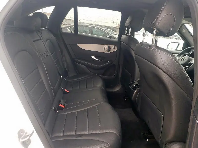 2019 MERCEDES-BENZ GLC 300